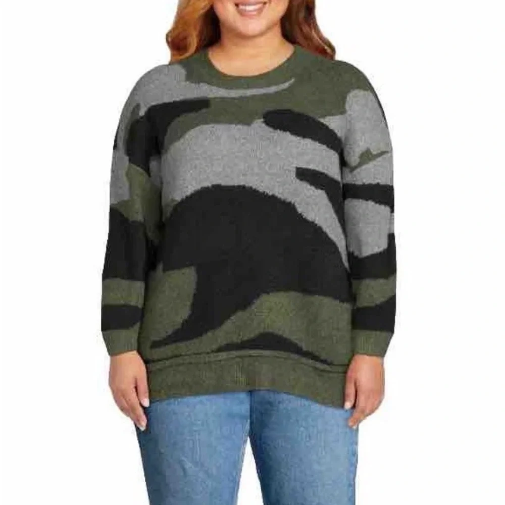 Terra‎ Sky Camo Print Sweater Crew Neck Long Sleeves Womens Size NWOT